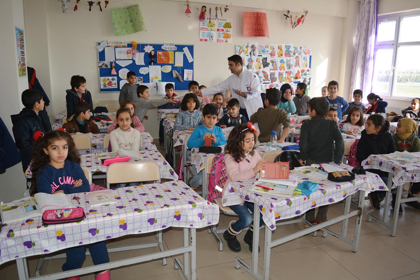 Batman’da 172 bin öğrenci karne sevinci yaşadı